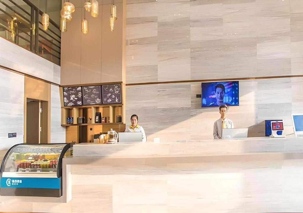City Comfort Inn Beihai Yintan International Ferry Terminal Екстер'єр фото